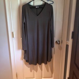 V neck light dress